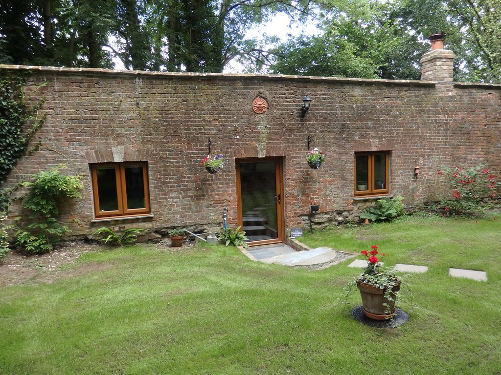 דירות Little Torrington The Potting Shed מראה חיצוני תמונה